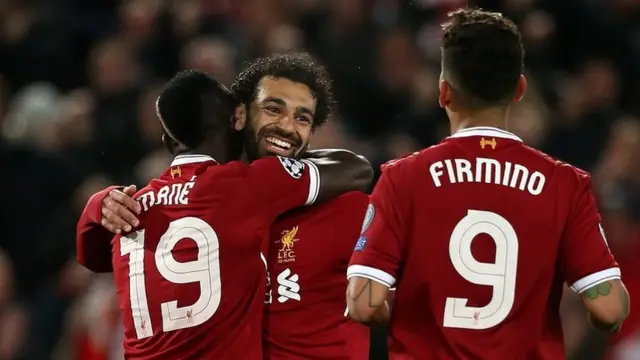 Awọn agbabọọlu Liverpool n di mọ ara wọn