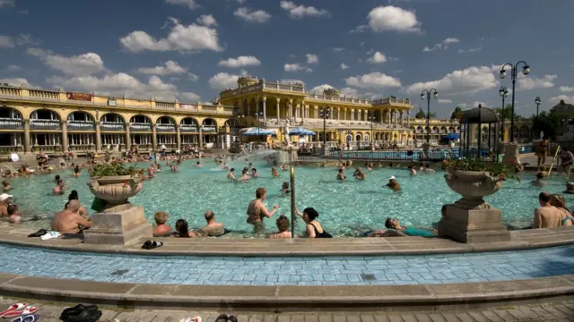 Bazeni u banji Šečenji kod Budimpešte