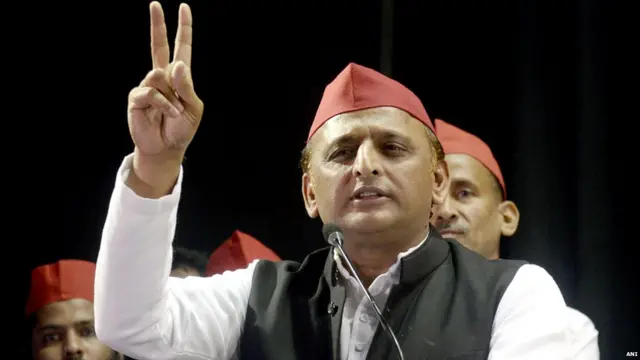 अखिलेश यादव