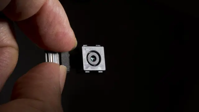 உங்களது கைபேசியின் மூலம் ரகசிய கேமராக்களை கண்டுபிடிக்க முடியுமா?