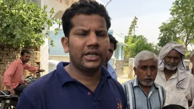 गोपीचे लहान भाऊ प्रशांत पारिया