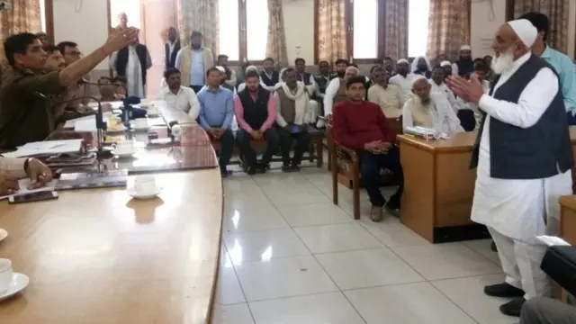 પોલીસની નાગરિક સભાનો ફોટોગ્રાફ