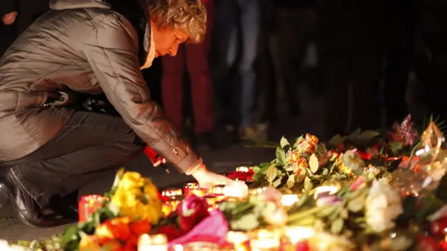 Habitantes de Berlín dejaron flores por las víctimas del ataque