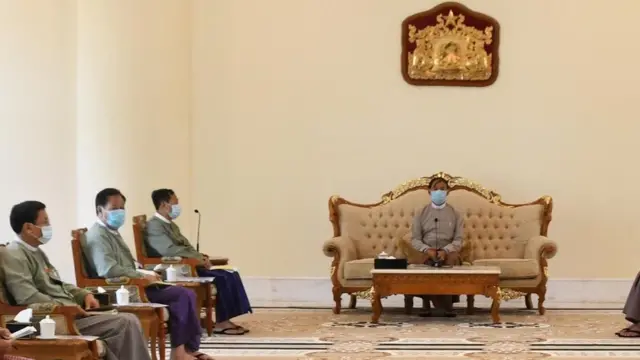 သမ္မတ ခန့်တဲ့ ကော်မရှင်