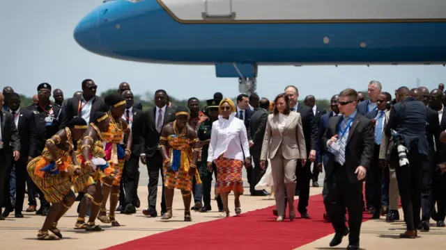 अफ्रीका की यात्रा पर अमेरिका की उप राष्ट्रपति