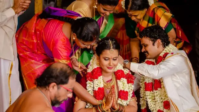 كيف تتغلب تقاليد الزفاف الهندية على وباء كورونا؟