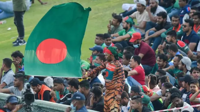 Yalangoch Kelly Bruk video