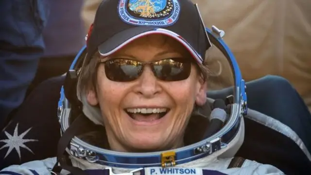 விண்வெளியில் நீண்ட நாட்கள் கழித்து சாதனை