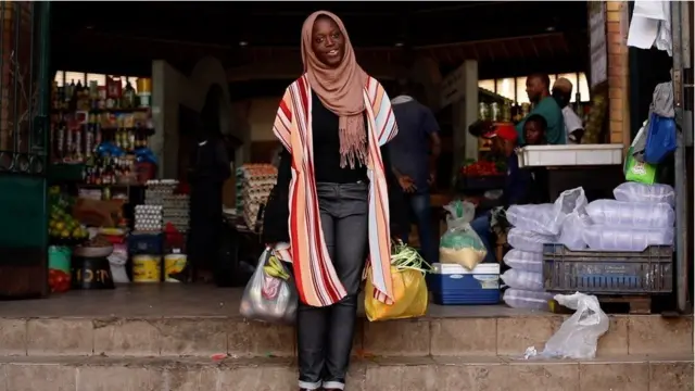 Fruits et légumes contribuent à une bonne alimentation.