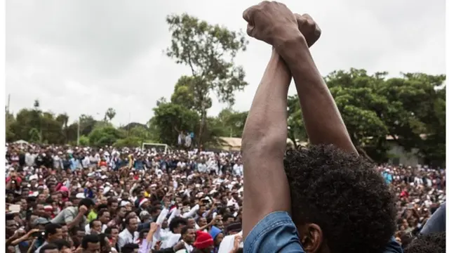 ኣብ በዓል ኢሬቻ ኣንጻር መንግስቲ ኢትዮጵያ ዝዓመጹ መናእሰይ