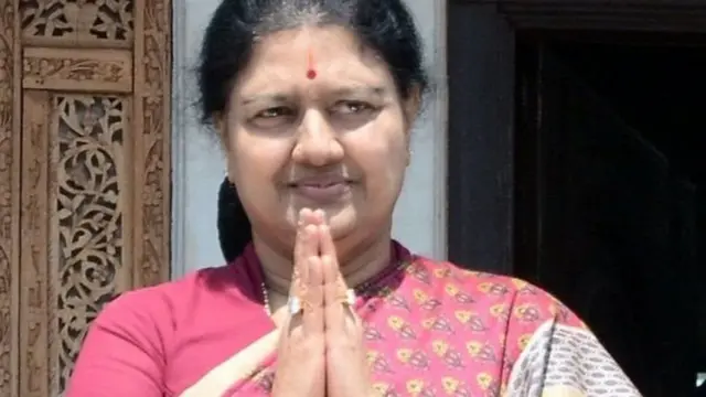 वीके शशिकला, एआईएडीएमके की नेता