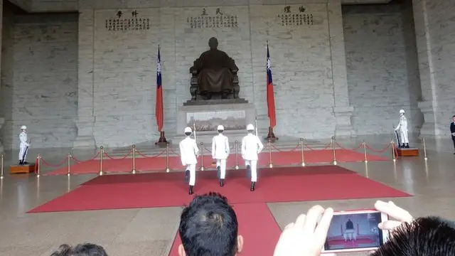 紀念蔣介石的中正紀念堂如今面臨是否轉型的質疑,未來有可能改為博物館。