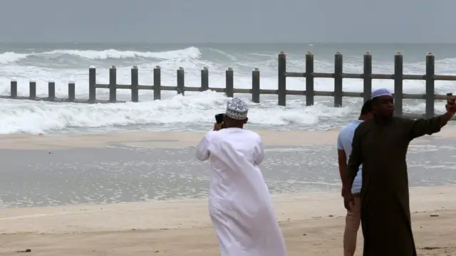 أحد الشواطئ في صلالة العمانية