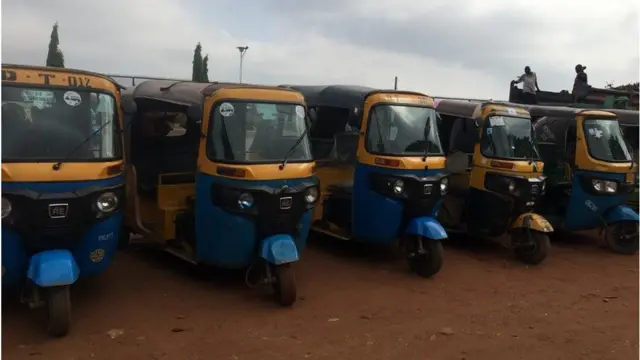 Foto of kekes wey be major form of transport dey parked as no fuel for stations