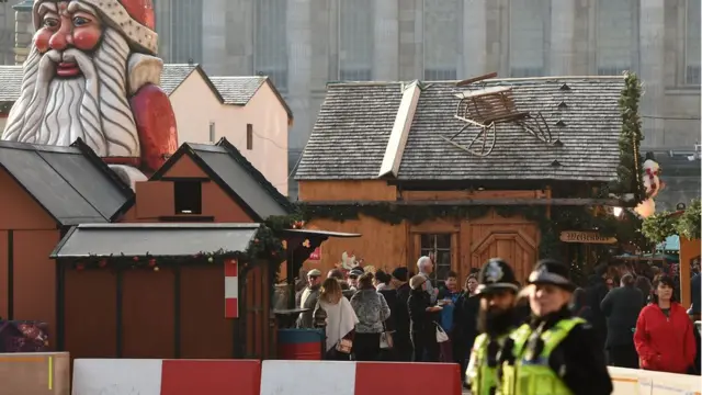 Поліція Бірмінгему патрулює різдвяний ярмарок