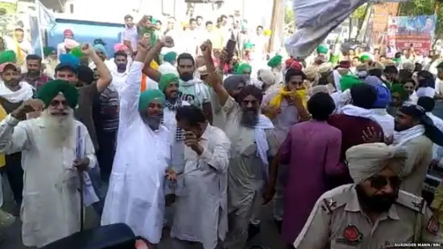 ਕਿਸਾਨਾਂ ਨੇ ਭਾਜਪਾ ਆਗੂ ਦਾ ਬਾਈਕਾਟ ਕੀਤਾ