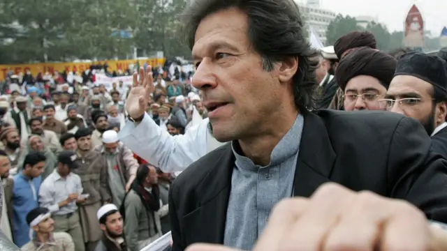 இம்ரான் கான்