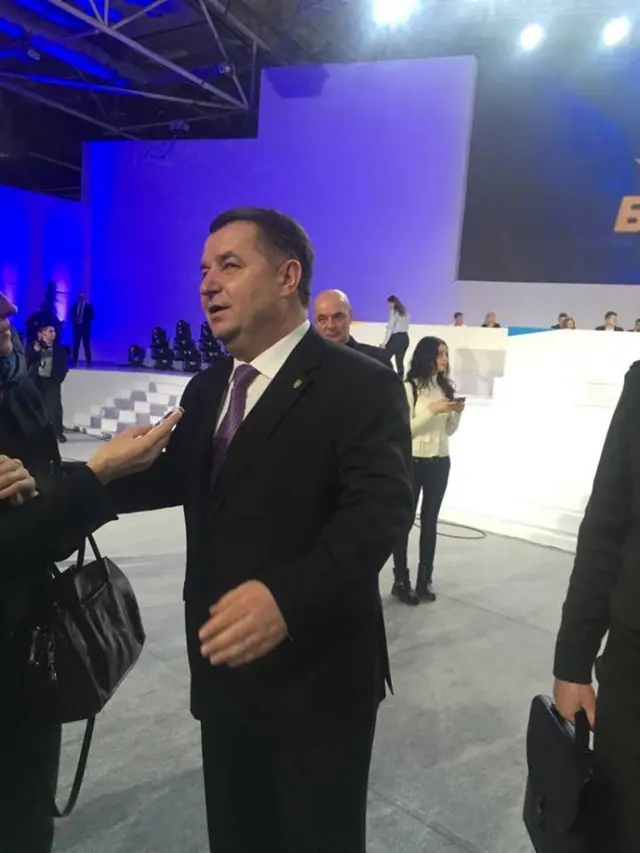 Степан Полторак