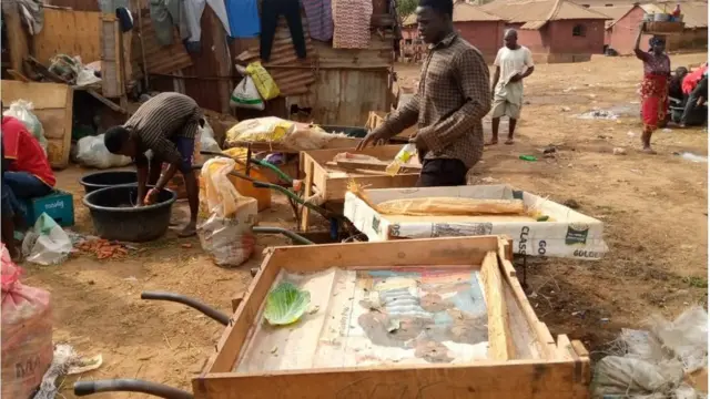 Ndị Ugwu na-ere mkpụrụ osisi ahụkwaghị ihe ha ga-ere