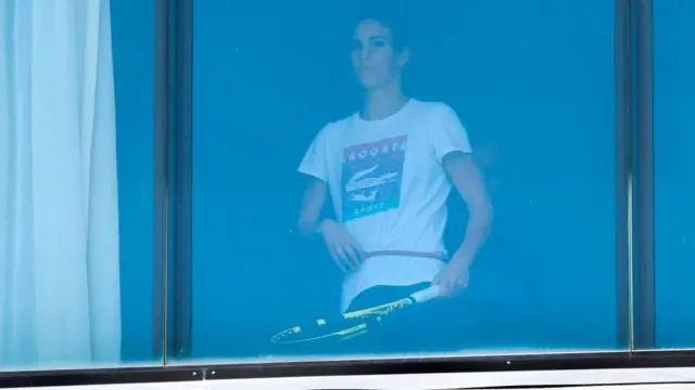 Тенниситка взаперти