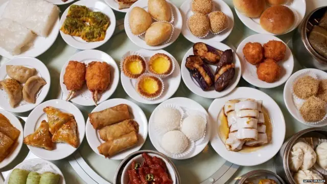 चायनीज रेस्तरॉमधील पदार्थ