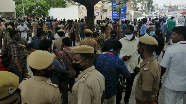 மருத்துவமனை வளாகம்