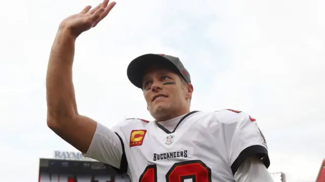 NFLのブレイディ選手、引退を表明 「史上最高」のQB - BBCニュース