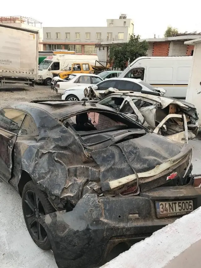 Serbes'in kazaya karışan otomobili