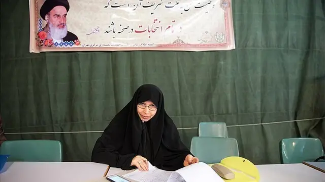 تهمینه دانیالی، معاون سازمان صنایع دستی و گردشگری ایران در دولت محمود احمدی نژاد