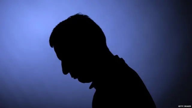 सिंगल असलं तर लोक असे वाऱ्यावर का घेतात?