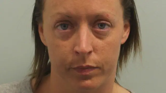 كيرستي نيكولز