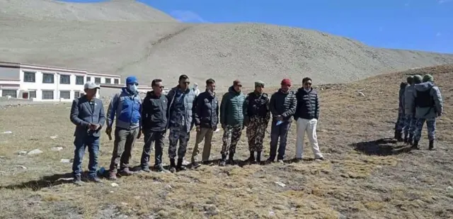 सबै सुरक्षा निकायका अधिकारीसहित हुम्लाका प्रमुख जिल्ला अधिकारी चिरञ्जीवी गिरीको नेतृत्वमा एउटा टोली स्थलगत अध्ययनका लागि गएको थियो।