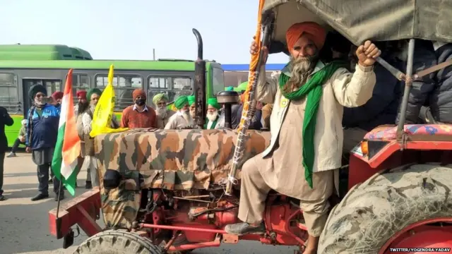 షాజహాన్ పూర్ వద్ద రైతుల పరేడ్