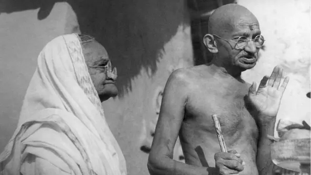 ગાંધીજી અને કસ્તૂરબા