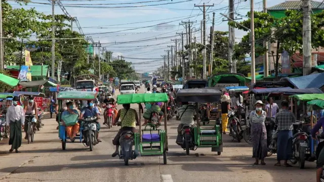 ရန်ကုန်ကို လော့ခ်ဒေါင်းလုပ်ပေးဖို့ ရန်ကုန်ပြည်သူတွေထဲ တောင်းဆိုမှုတွေ ရှိခဲ့ပါတယ်။