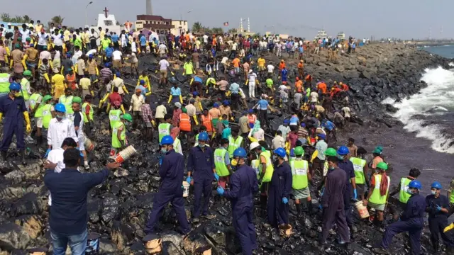 எண்ணெய் கசிவு சுத்திகரிப்பு