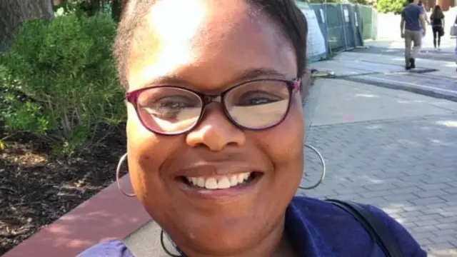 ميتشل توماس تقول إن الرئيس "يعلّم الأمريكيين كيف يكرهون مرة أخرى"