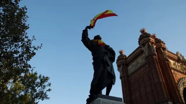 Памятник Пабло Кларису