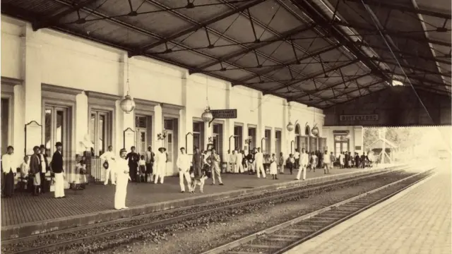 stasiun bogor, kereta api