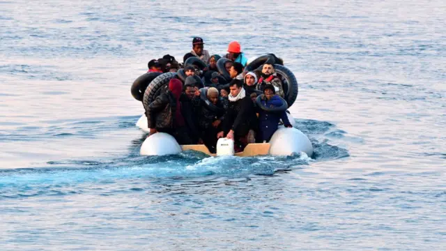 Мигранты в Эгейском море
