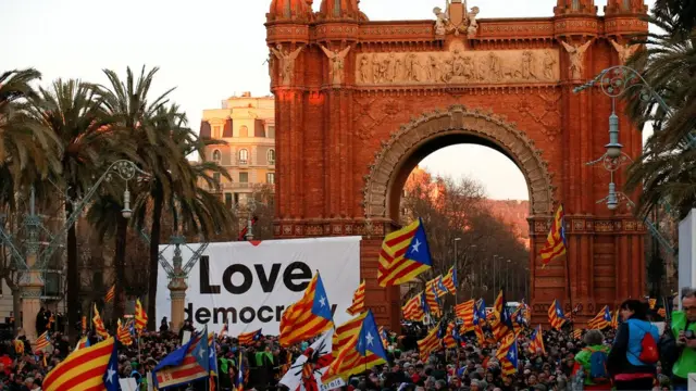 Митинг в поддержку Артура Маса