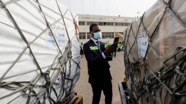 First batch of vaccines arrives in Ghana - 24 February
