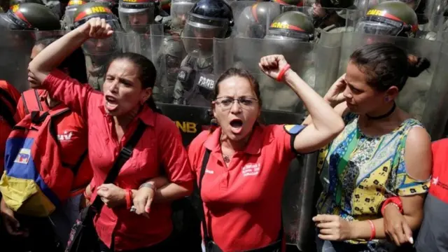 Người ủng hộ ông Maduro cũng xuống đường tuần này