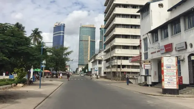 Mitaa imekuwa mitupu tofauti na msongamano wa magari na wingi wa watu kila siku.