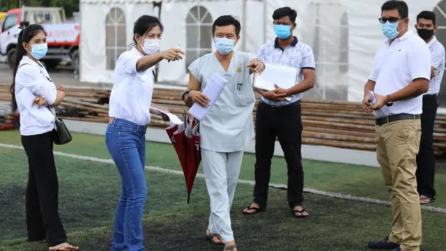 သုဝဏ္ဍမြက်ခင်းတုအားကစားကွင်းမှာလည်း ယာယီဆေးရုံ ဆောက်နေ
