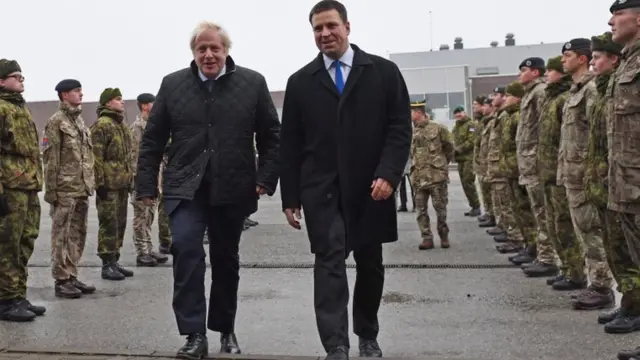 Британський прем'єр Борис Джонсон разом із естонським прем'єром Юрі Ратасом