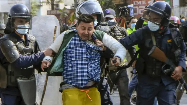 एमसीसीविरुद्ध प्रदर्शनहरू हुने गरेका छन्