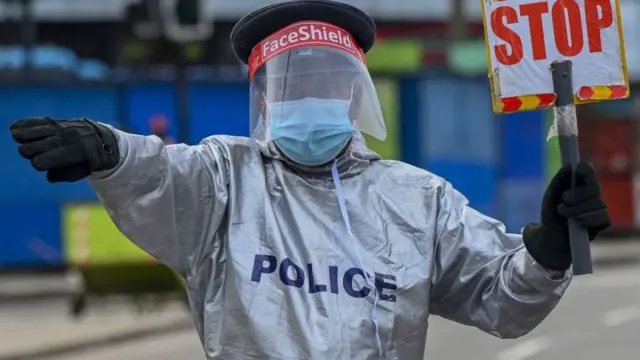 இலங்கை போலிஸ்