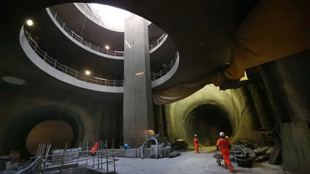 Строительство CrossRail
