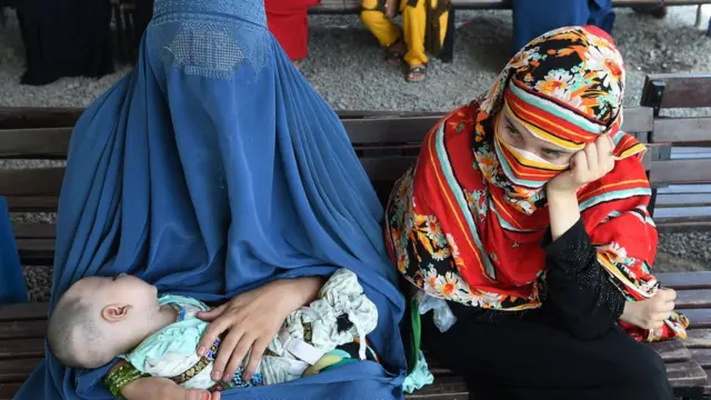 Mujeres afganas en Pakistán